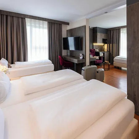 Plaza Premium Parkhotel