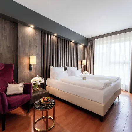 Plaza Premium Parkhotel