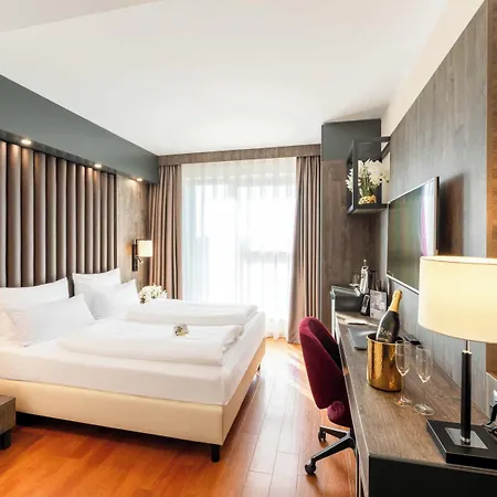 Plaza Premium Parkhotel