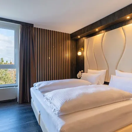 Plaza Premium Parkhotel Hotel