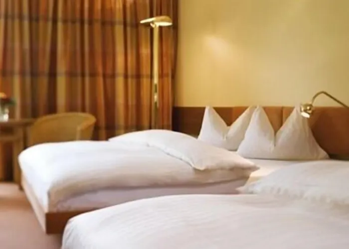 Plaza Premium Parkhotel