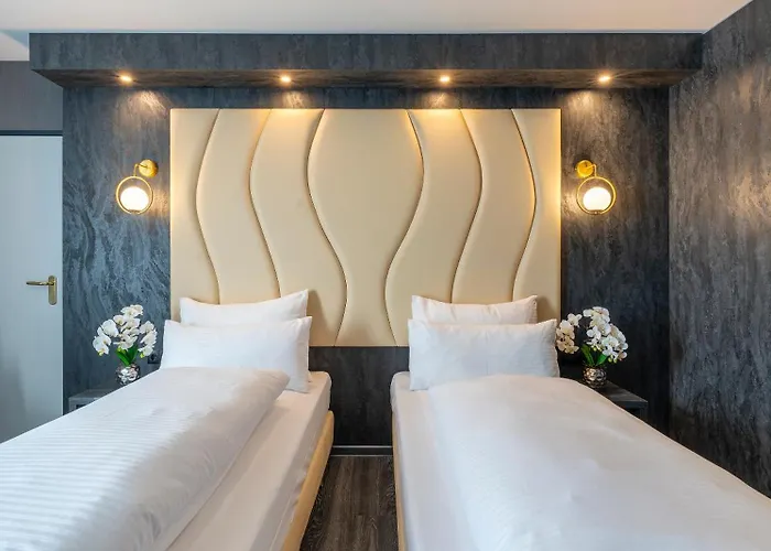 Plaza Premium Parkhotel Hotel 4*