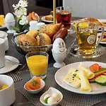 Plaza Premium Parkhotel מלון