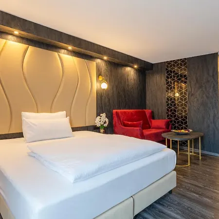 Golden Tulip Parkhotel