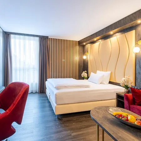 Hotel Plaza Premium Parkhotel
