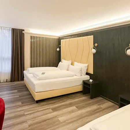 Szálloda Plaza Premium Parkhotel 4*