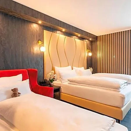 Plaza Premium Parkhotel