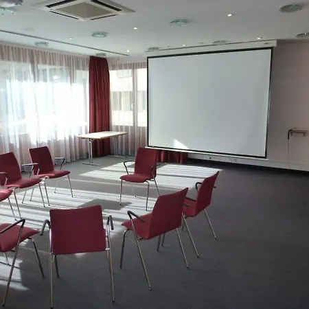 Plaza Premium Parkhotel Hotel 4*