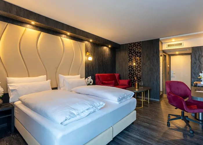 فندق Plaza Premium Parkhotel نوي أولم