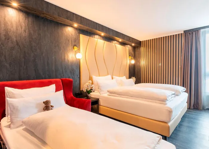 Hotel Plaza Premium Parkhotel