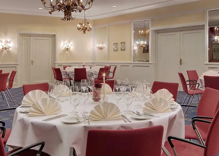 فندق Plaza Premium Parkhotel نوي أولم